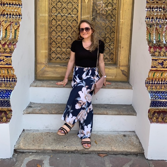 Meet your Posher, Rebecca - Picture 4 of 5